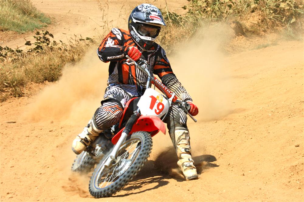 Gabri Rodrigo #19 dirt-track