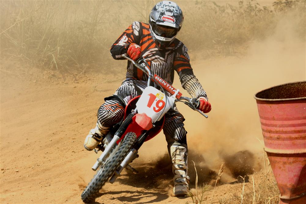 Gabri Rodrigo #19 dirt-track