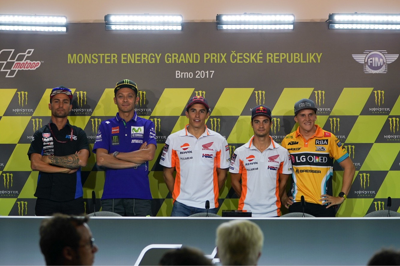 Press Conference - Pole Position2. Press Conference - Pole Position