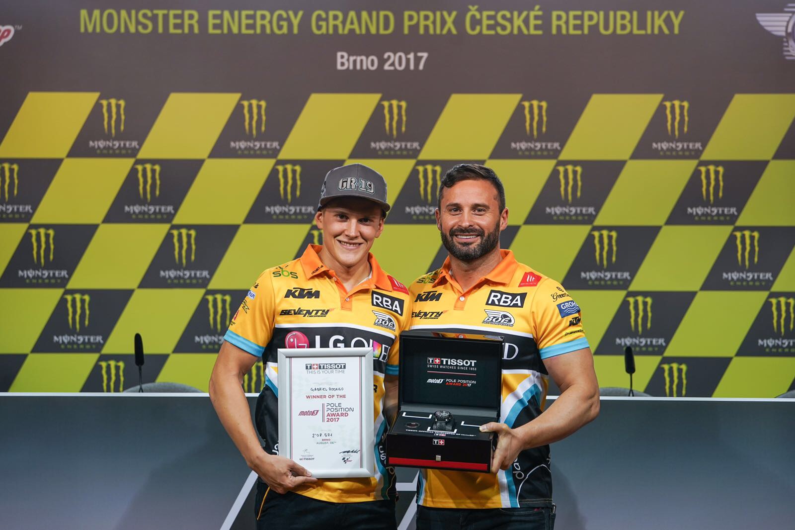 Press Conference - Pole Position5. Press Conference - Pole Position