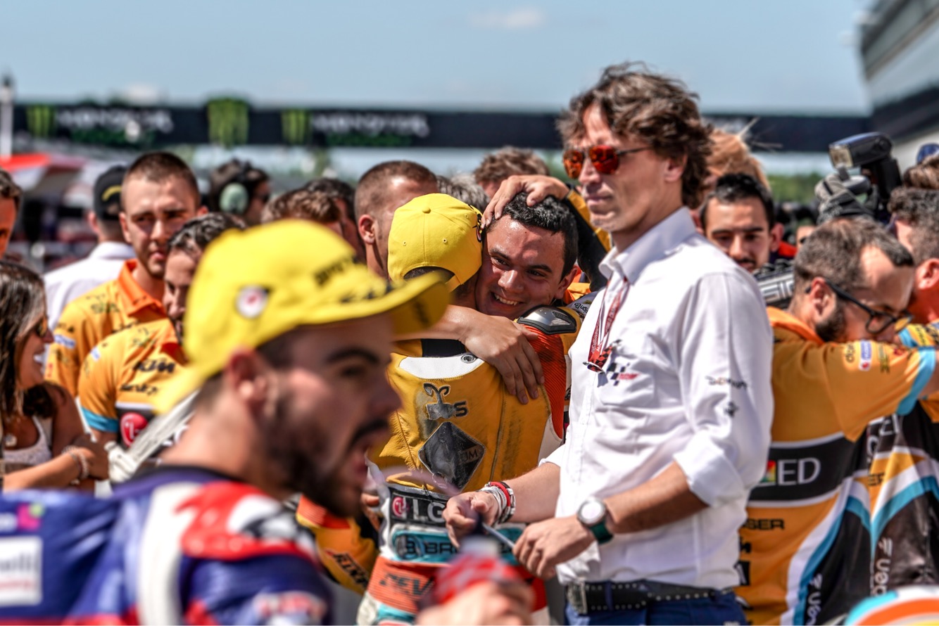 Qualifying - Pole Position3. Qualifying - Pole Position