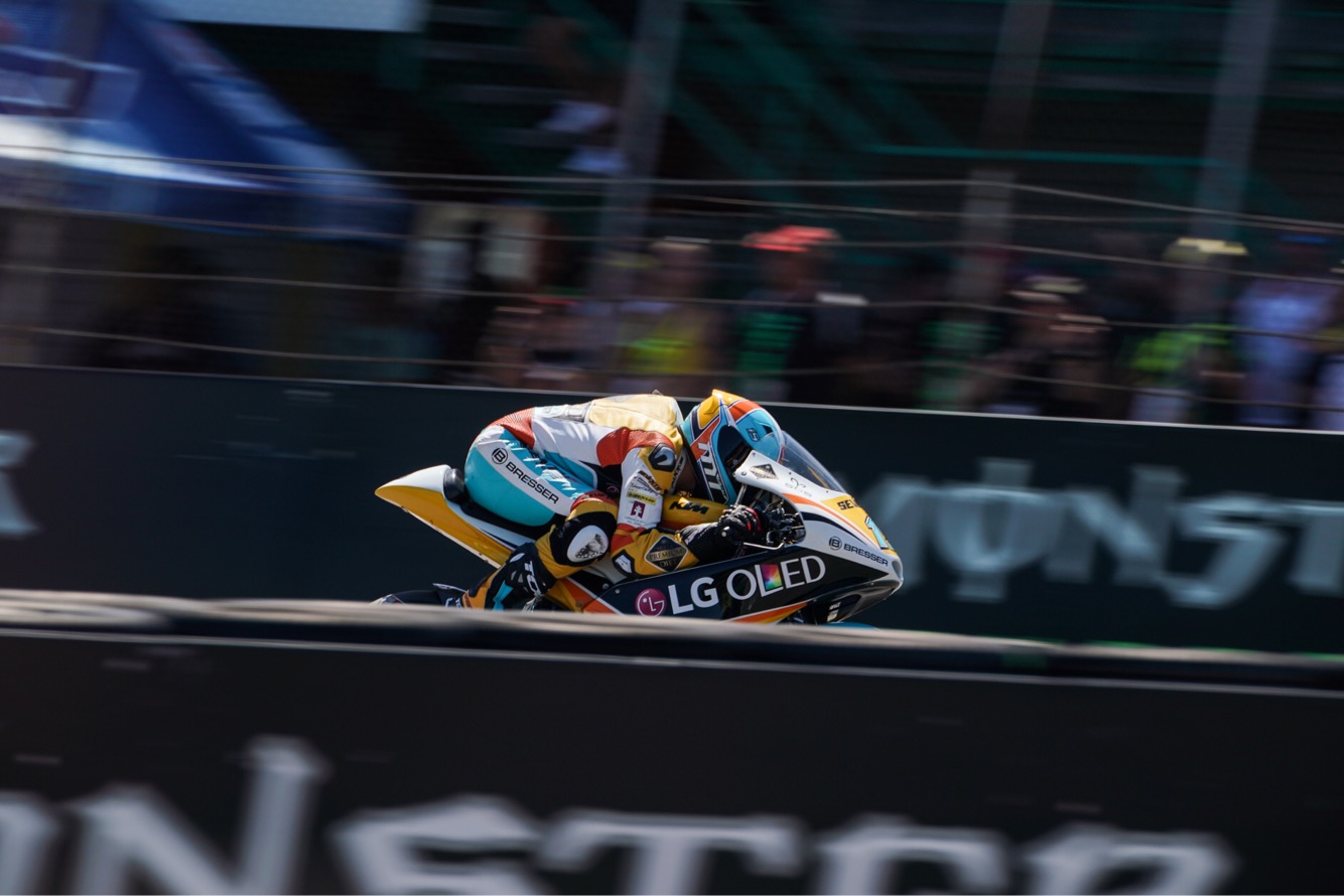 Qualifying - Pole Position8. Qualifying - Pole Position