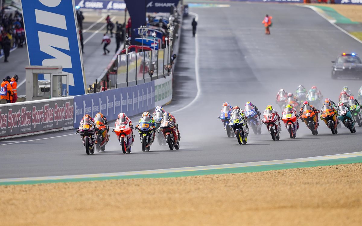 Le Mans en mojado no perdona